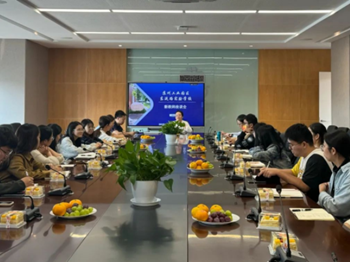 　倾听“心”声音　汇聚“新”能量——记东延路实验学校新教师座谈会