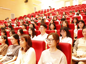 春种夏长见曙光　润己泽人再向上——记苏州工业园区东延路实验学校2023-2024学年第二学期全体教师大会